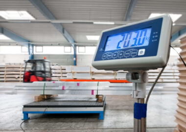 Industrial-weighing-scale-scaled